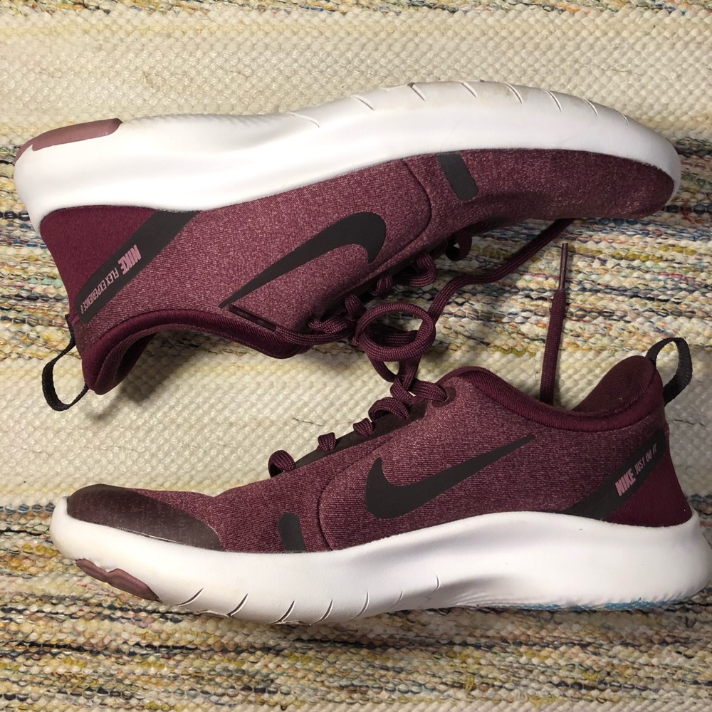 Nike Flex Experience 8